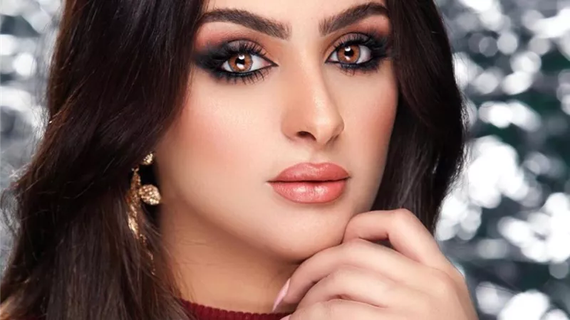 خبيرة التجميل سارة الجادري تكشف أسرار وضع المكياج