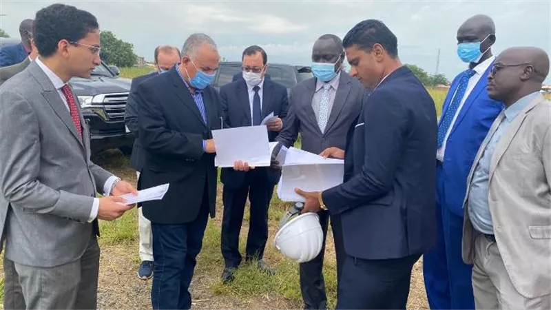 عبد العاطى يتفقد مشروع إنشاء ٦ محطات مياه جوفية تعمل بالطاقة الشمسية بجنوب السودان