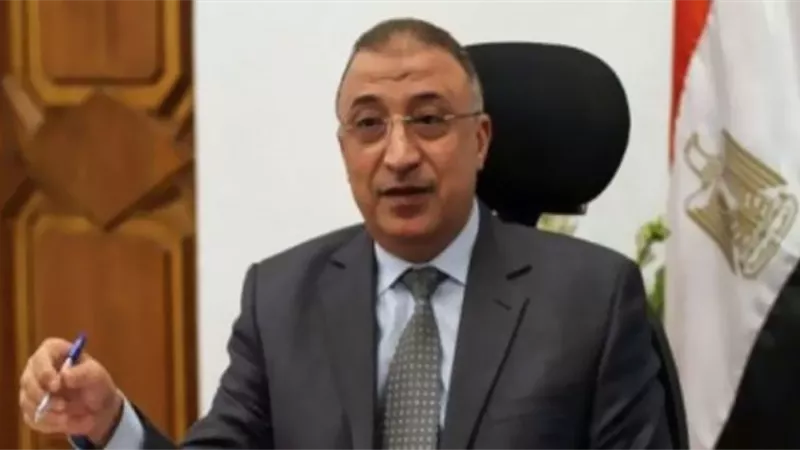 محافظ الإسكندرية: 