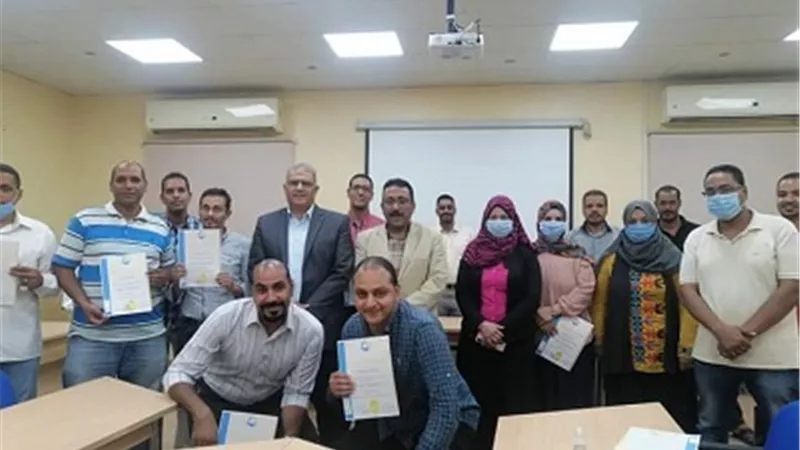 ختام البرنامج التدريبى حول إدارة المشروعات الاحترافية بشركة مياه قنا