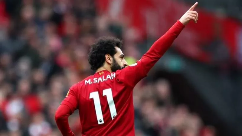 محمد صلاح يطلب من زملائه فى ليفربول إختياره ضمن تشكيل هذا الفريق