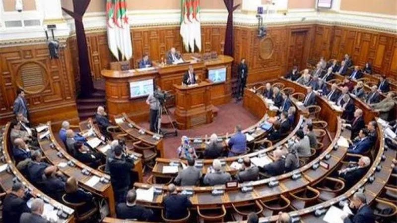 مجلس الأمة الجزائرى يصادق على مشروع التعديلات الدستورية