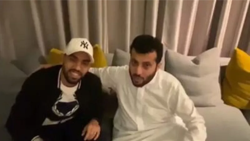 تركي آل الشيخ يخصص 800 ألف جنيه لعلاج مؤمن زكريا