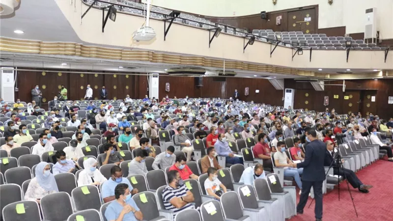 نقيب المهندسين والامين العام يشهدان اول سلسلة محاضرات شعبة مدنى المجانية