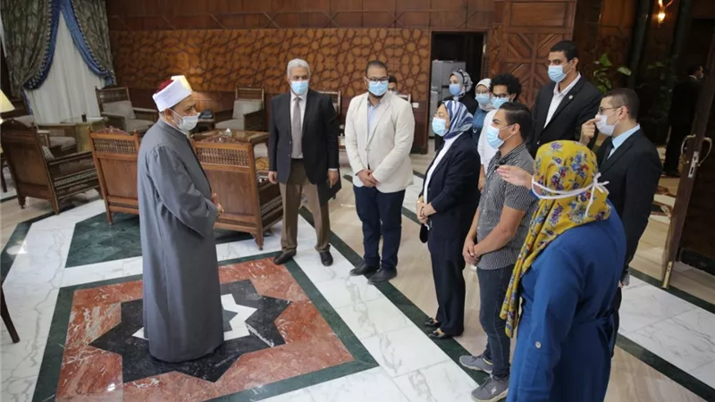 الطيب لفريق «إيناكتس الأزهر»: نماذج مشرفة لطلاب الأزهر النافعين لوطنهم وإنسانيتهم