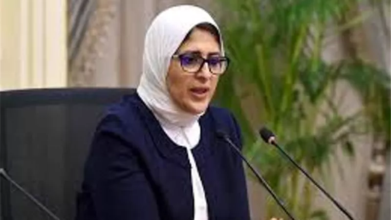 وزيرة الصحة تستجيب لوالد الطفلة مكة وتوجه بعلاجها على نفقة الدولة