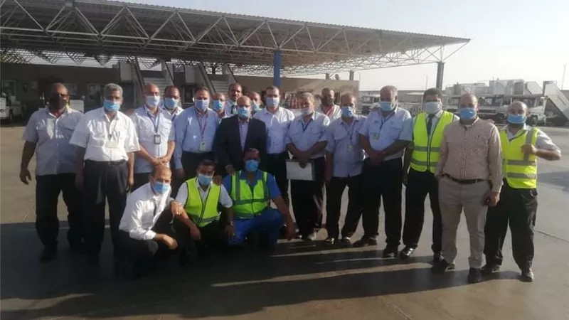 رئيس مصر للطيران للخدمات الأرضية يتابع سير العمل بمحطة مطار الغردقة