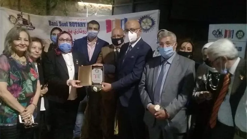 روتاري بني سويف يكرم اسر شهداء الجيش الابيض
