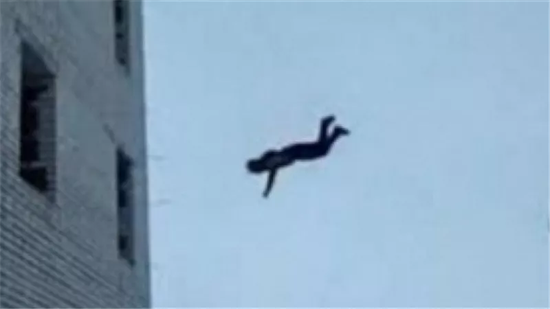 مصرع شاب بالاسماعيلية سقط من السادس