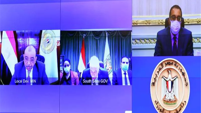 مدبولى يتابع المشروعات التنموية والخدمية فى محافظة جنوب سيناء.. بالصور