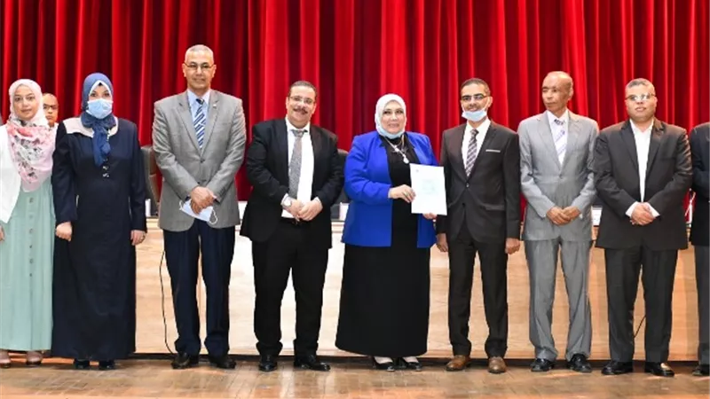 جامعة قناة السويس تحصل على شهادة 
