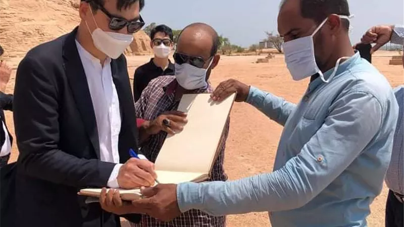 سفير كوريا الجنوبية يزور معبد أبوسمبل فى جولة سياحية