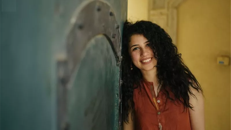 نوران ابو طالب فى جولة غنائية بالاوبرا