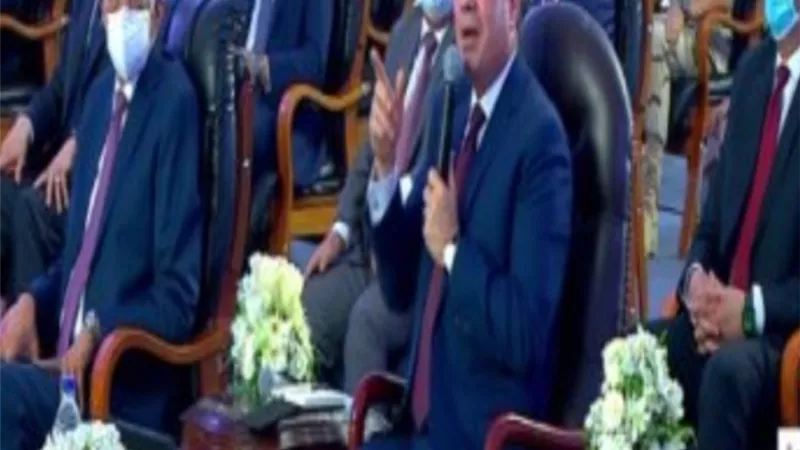 الرئيس السيسى يعلن خبر سار لملايين المعلمين