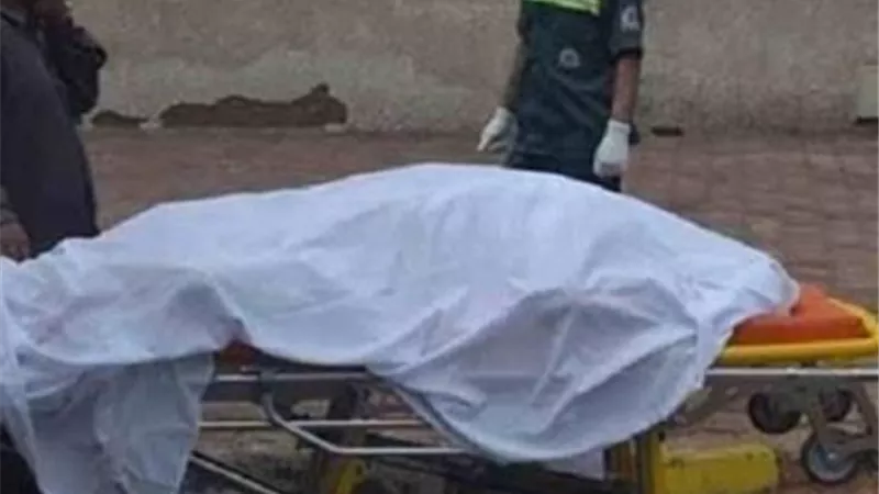 مصرع شخص وإصابة ابنته فى حادث إنقلاب سيارة بالوادى الجديد