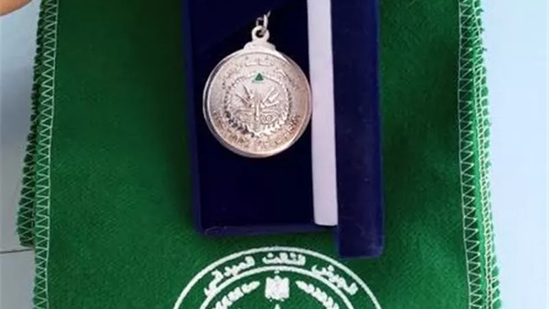 تكريم حسين أبو رصاصة شيخ قبيلة الحيوات