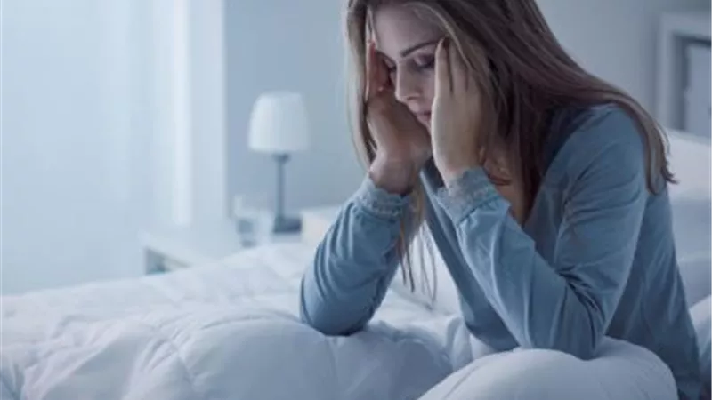 دراسة جديدة تكشف العلاقة بين السمنة وقلة النوم