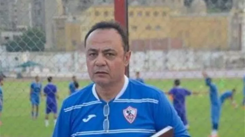 طارق يحيى يعقد جلسة فنية مع لاعبي الزمالك