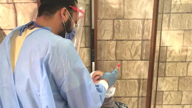 فحص كورونا لـ 5200 مسافر للخارج بمعمل الصحة بالزقازيق