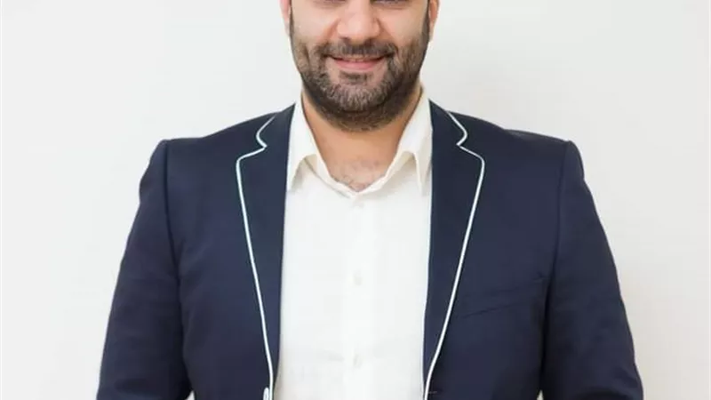 الإعلامى مؤمن الماجدى يعاود تقديم برنامج 