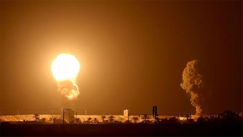 غارات جوية إسرائيلية تستهدف مواقع لـ