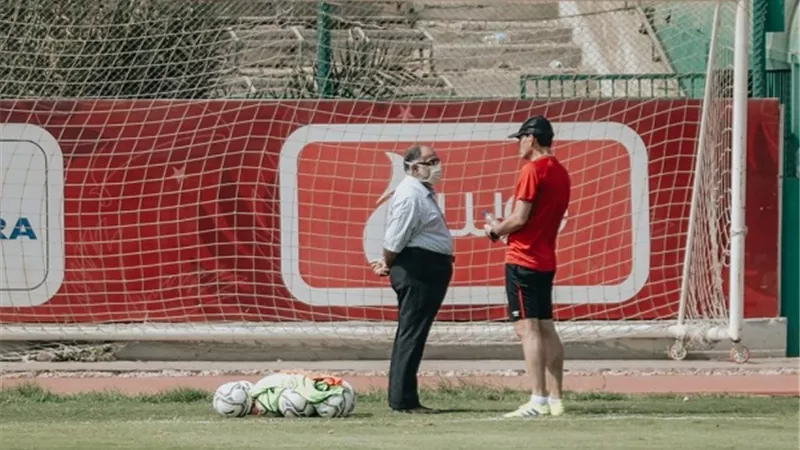 فايلر يجتمع مع طبيب الاهلى