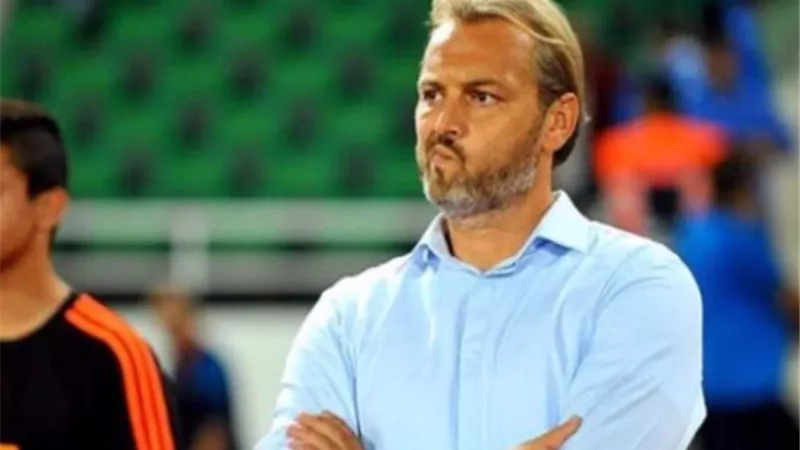 ملفات 3 مدربين أجانب أمام مجلس الزمالك.. والقرار خلال أيام