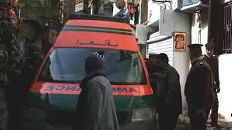 مصرع ربة منزل وأطفالها الثلاثة وإصابة زوجها في حادث بسوهاج