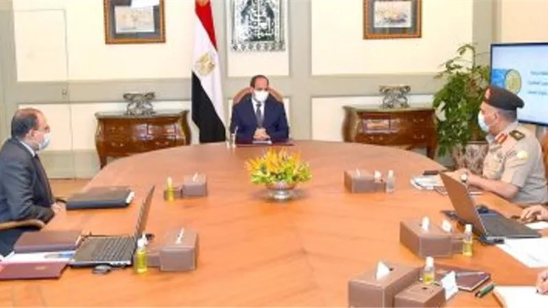 الرئيس يوجه بتنفيذ محور مرورى جديد يربط محور الشهيد بطريق السويس