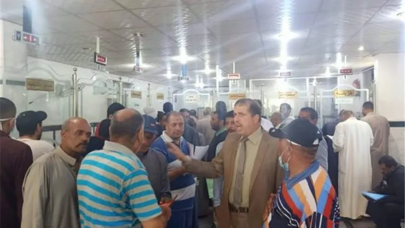 رئيس مدينة كفرالشيخ يتفقد مركز تلقى طلبات المواطنين.. بالصور