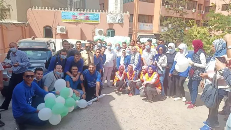 مسيرة 100 مليون صحة تطوف شوارع الشرقية لتوعية المواطنين بالمبادرة الرئاسية