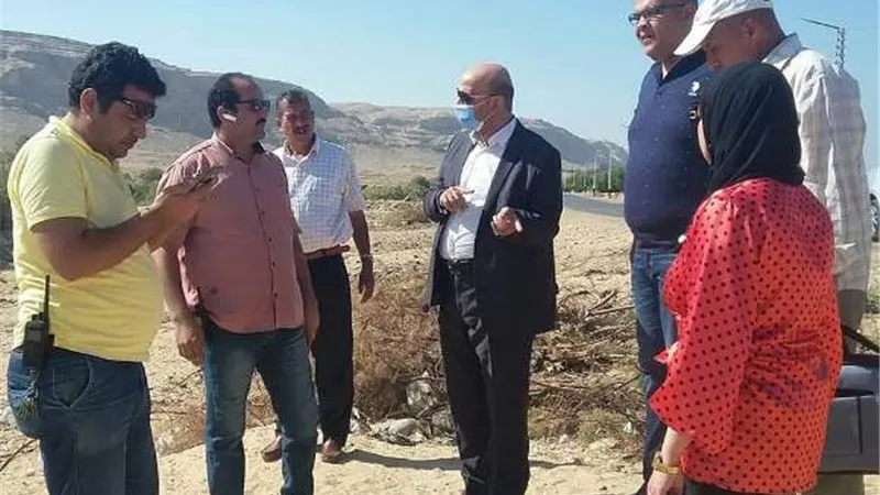 وفد وزارة البيئة يعاين منظومة المخلفات الصلبة بالزرابي في أسيوط .صور