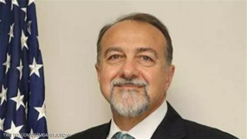 السفير الأمريكي الجديد يصل الأردن.. ويدخل الحجر الصحي
