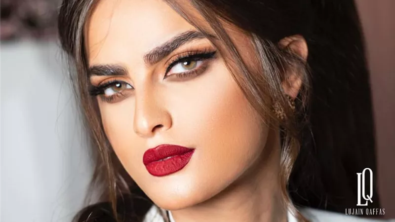 لجين قفاص خبيرة تجميل المشاهير على قناة mbc