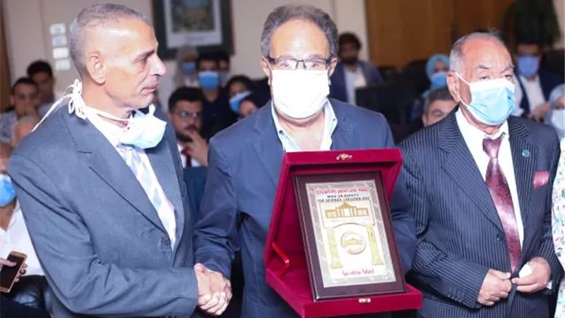 جامعة مصر للعلوم والتكنولوجيا تطلق اسم الشهيد محمد أشرف على مدرج بمستشفى سعاد كفافى الجامعى.. صور