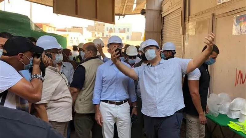 السفير الأمريكي ووزيرة الأستثمار يتفقدان محطة المحاصيل البستانية بإسنا جنوب الأقصر