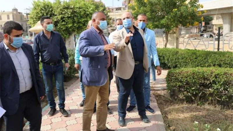 محافظ بنى سويف يتابع مستوى الخدمات بالشوارع.. بالصور