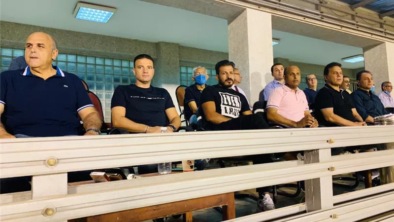 جهاز الفراعنة يتابع مباراة المقاولون والإتحاد فى الدورى