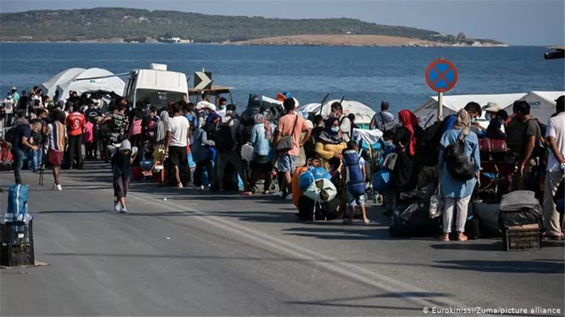 اليونان تنقل 9 آلاف لاجئ إلى مخيم جديد فى ليسبوس بعد حريق مخيم موريا
