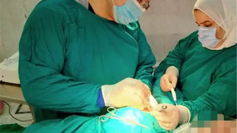 إستئصال غضروف قطني وتثبيت فقرات للمرة الثانية بالصالحية وإستئصال ورم سرطاني متقدم بالسعديين