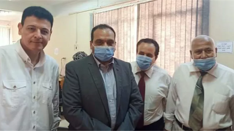 نائب رئيس جامعة بنها لشئون التعليم والطلاب يتفقد معامل تنسيق المرحلة الثالثة