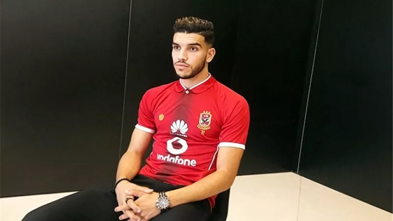بيراميدز يكشف حقيقة التعاقد مع وليد أزارو