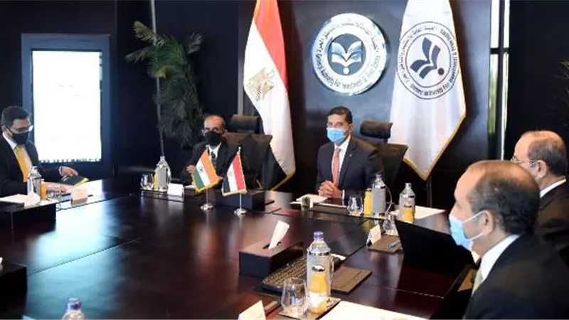 الرئيس التنفيذى لهيئة الاستثمار يلتقى السفير الهندى لزيادة التعاون الاستثماري بين البلدين