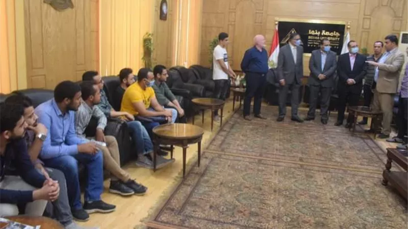 رئيس جامعة بنها: يستقبل رئيس مجلس أدارة شركات 