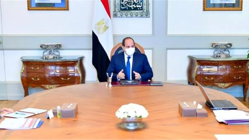 الرئيس السيسى يوجه بتسهيل إجراءات الحصول على وحدات المجمعات الصناعية