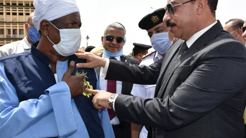أشرف عطية : زى ومظهر جديد لعربات الحنطور لإظهار الشكل الحضارى والسياحى لأسوان