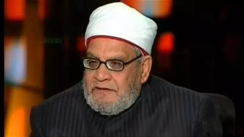أحمد كريمة: لا يجوز تشبيه المرأة المتعطرة بالزانية
