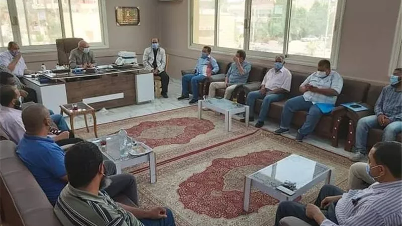وكيل الرى بالوادى الجديد يتابع خطة تحويل الآبار للعمل بالطاقة الشمسية