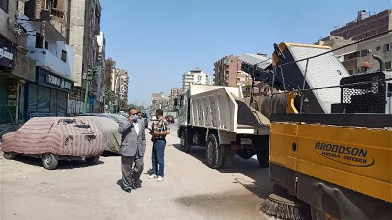 محافظ أسيوط يوجه بتكثيف حملات النظافة والتجميل تنفيذا لرؤية مصر2030.صور
