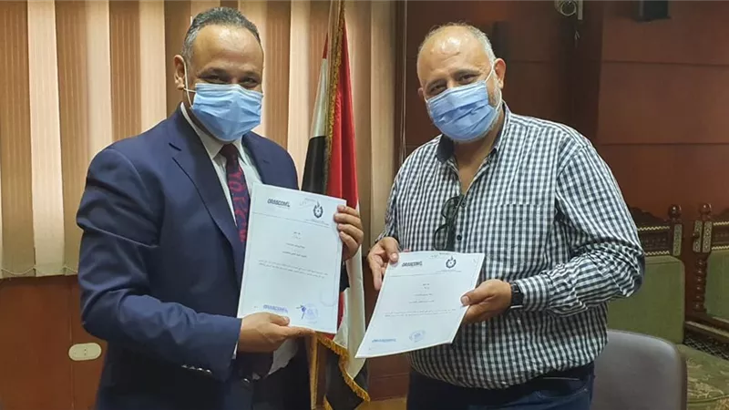 صقر يشيد بمركز بحوث الفلزات وأبحاثهم الموجهة لخدمة الصناعة